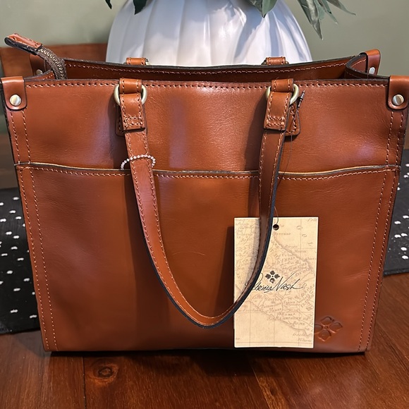 Patricia Nash Ava Tote Rose Tooled Tan NWT Beautiful - Picture 3 of 11